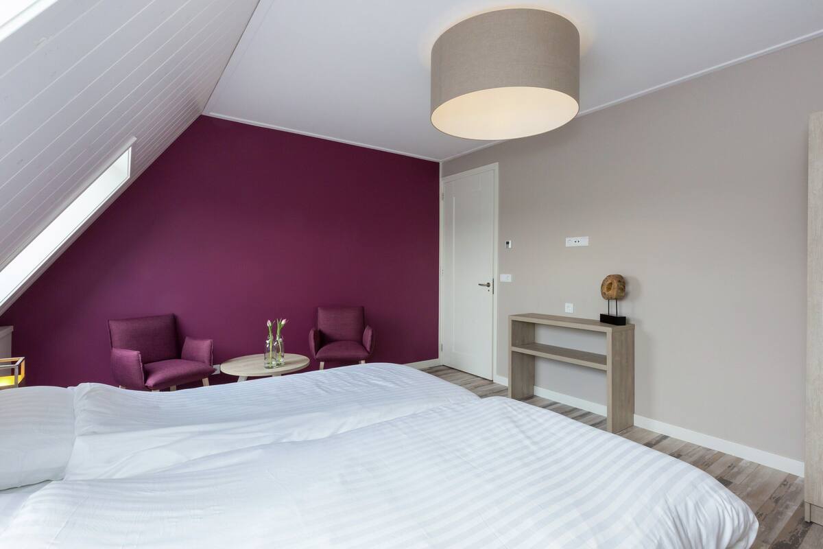 Casa Confort, 2 habitaciones | 15 habitaciones, muebles diferentes y ropa de cama