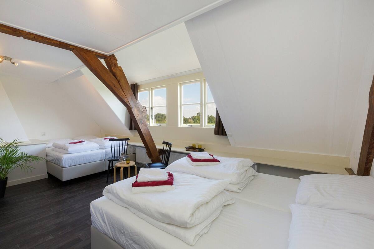 Deluxe House, 3 Bedrooms