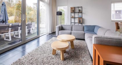 Brand new Luxury Villa on a Small-scale Park With its own Jetty
