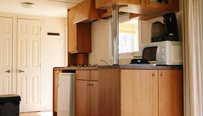 Classic-Haus, 2 Schlafzimmer | Eigene Küche | Kühlschrank, Mikrowelle, Herdplatte, Wasserkocher mit Kaffee-/Teezubehör