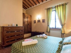 Classic Apartment, 3 Bedrooms | 8 bedrooms, individually furnished, bed sheets - Apartment on Farm Amidst the Umbrian Hills (Todi)