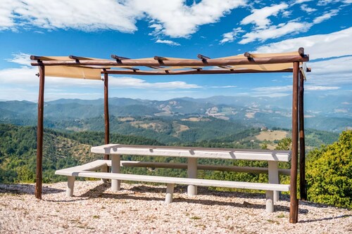 Inviting Farmhouse in Appenines With Covered Swimming Pool