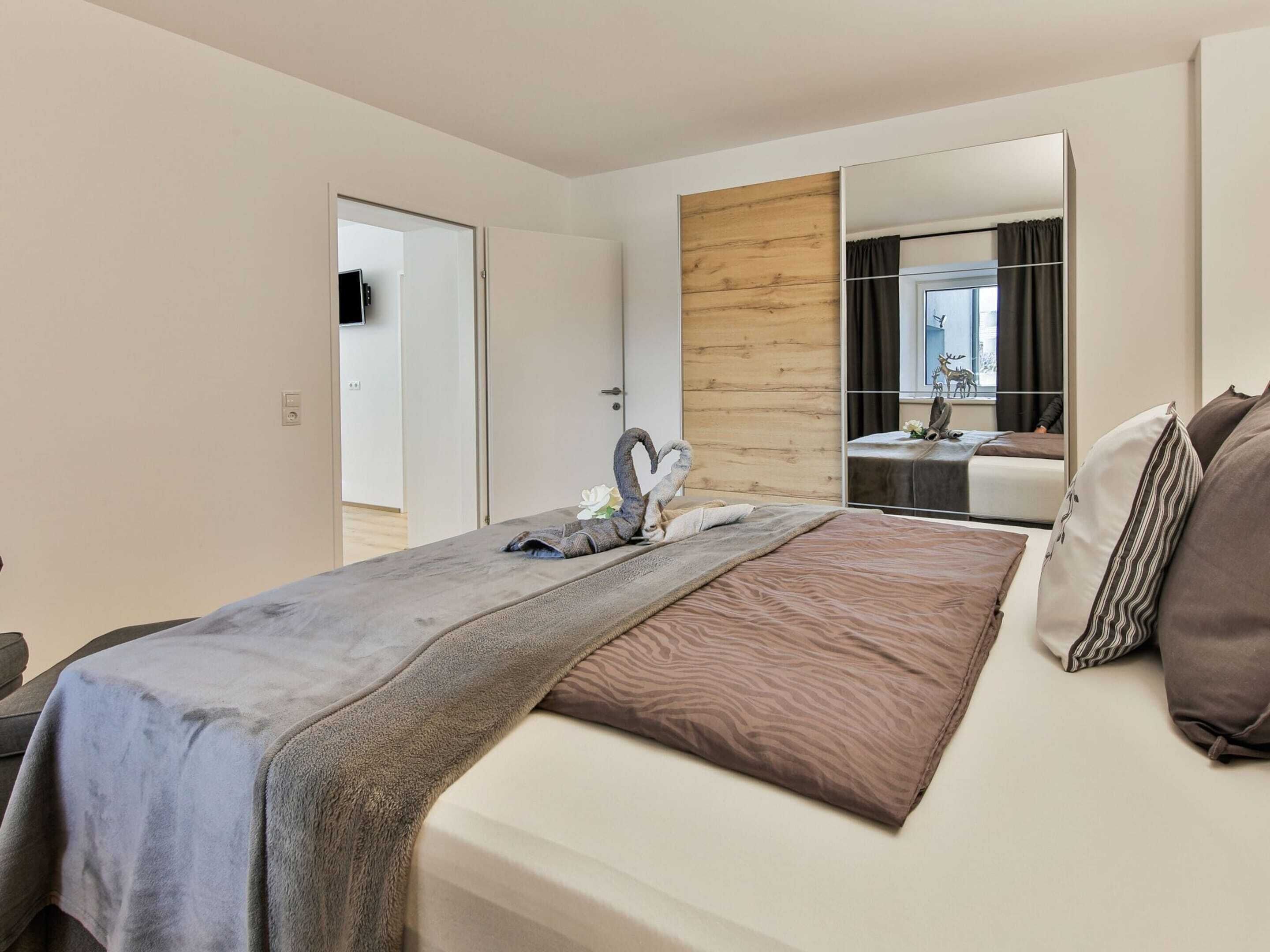 Classic Apartment, 2 Bedrooms | 4 bedrooms, individually furnished, bed sheets