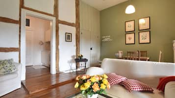 Căn hộ Deluxe, 2 phòng ngủ | Phòng khách | Lò sưởi, đầu đĩa DVD