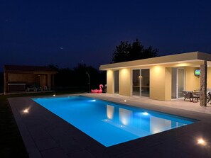 Pool | Outdoor pool