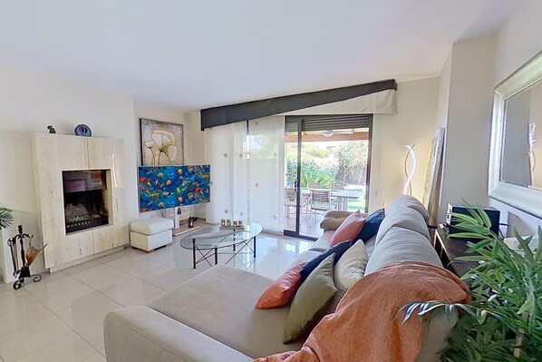 Smart TV, fireplace - PREMIUM HABITAT SA TUNA (Sant Vicenç de Montalt)