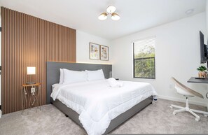 Apartment | 3 bedrooms, desk, Internet