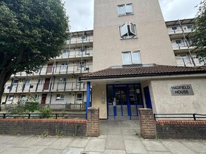 Exterior - Well-Presented 1BD Flat, Heart of East London (Greater London)