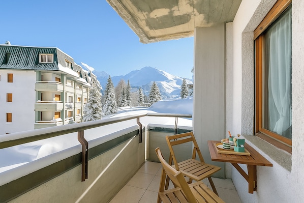 Family Apartment, 2 Bedrooms (Wolf & Deer Apartment Ski-In Ski-Out) | Balcony