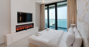 2 bedrooms - Address JBR Elegant 2BR w Beach Access (Dubai)