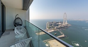 2 bedrooms - Address JBR Elegant 2BR w Beach Access (Dubai)