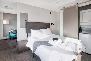 1 chambre, fer et planche Ă repasser, Wi-Fi, draps fournis