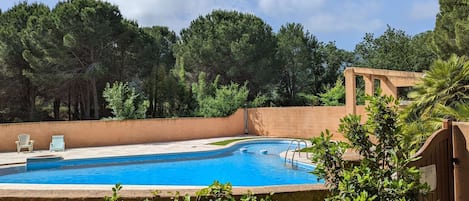 Beheizter Pool