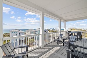 Outdoor dining - Available for Holidays! North Cape! Private Pool! Elevator! Bay and Gulf Views! (Port St. Joe)