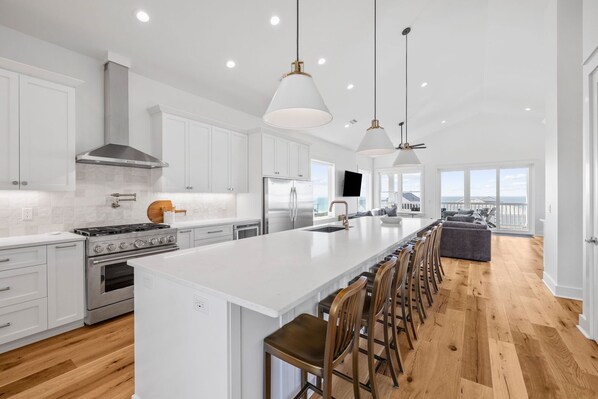 Fridge, microwave, oven, stovetop - Available for Holidays! North Cape! Private Pool! Elevator! Bay and Gulf Views! (Port St. Joe)