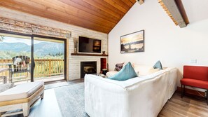 Leilighet, 2 soverom | Oppholdsområde | Smart-TV