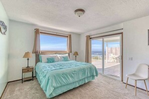 3 bedrooms, travel cot, WiFi, bed sheets
