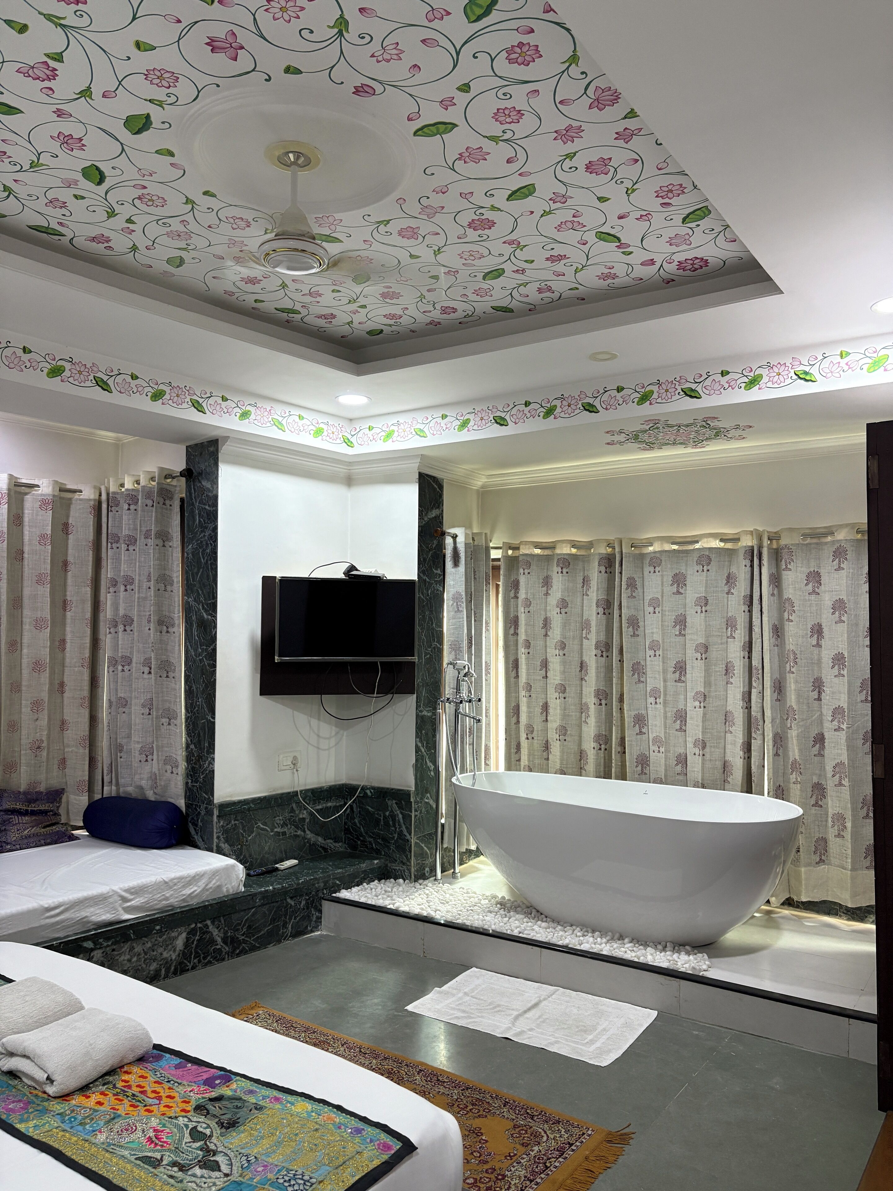 Photo - Hide-In Udaipur - A Lake View Boutique Hotel