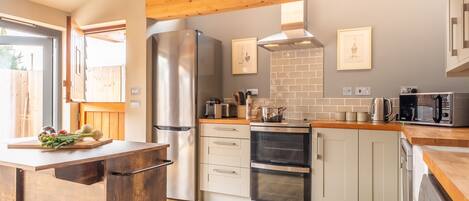 Microwave, coffee/tea maker