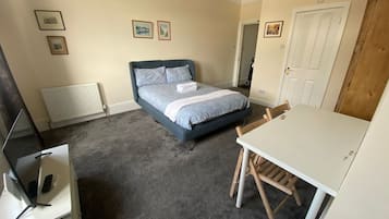 Apartment | 1 bedroom, free WiFi, bed sheets