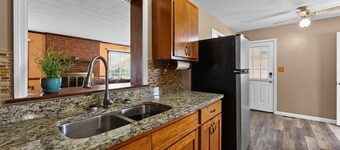 Charming 3-bedroom house in welcoming New Bern with WiFi, AC