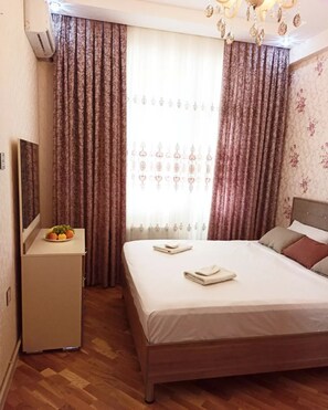 1 bedroom, soundproofing, iron/ironing board, free WiFi - Premium apartment (Baku)