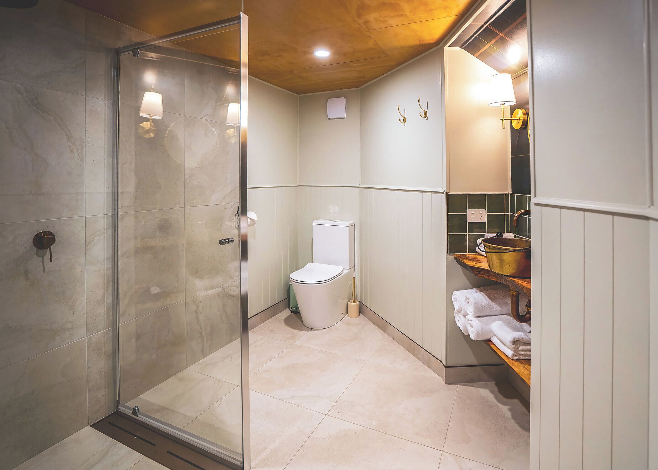 Shower, free toiletries, hair dryer, towels