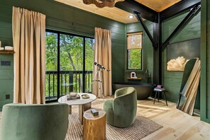 Interior - Stargazing Treehouse - Hot Tub 35 feet in the air! (Sevierville)