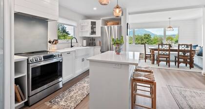 Downtown Tofino Bungalow-Tonquin, Restaurants, Tours