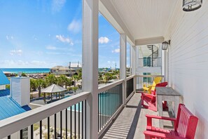Property grounds - Gulf Views, Prime 30A Location, Large Private Pool, Outdoor TV, Bikes (Santa Rosa Beach)