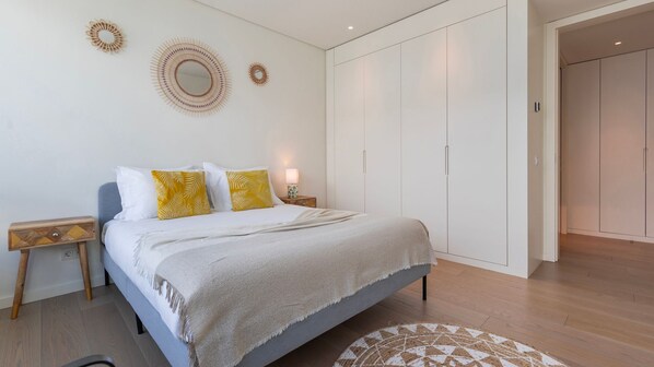 1 chambre, fer et planche à repasser, accès au Wi-Fi (inclus)