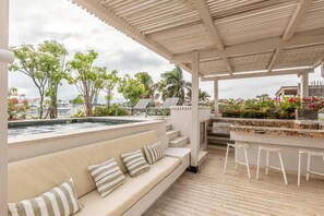 TV - Casa Charlies Can (Cartagena)