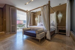 Luxury Townhome, 3 Bedrooms | 3 bedrooms, soundproofing, iron/ironing board, free WiFi - Casa Charlies Can (Cartagena)