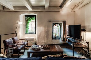 1 bedroom, premium bedding, iron/ironing board, cots/infant beds - Casa Isola (Sala Comacina)