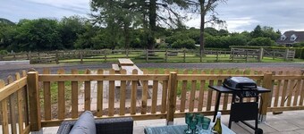 Pet Friendly Cottage with Sea Views