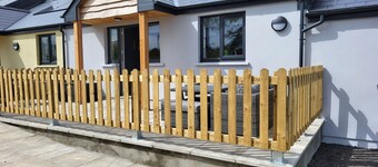 Pet Friendly Cottage with Sea Views