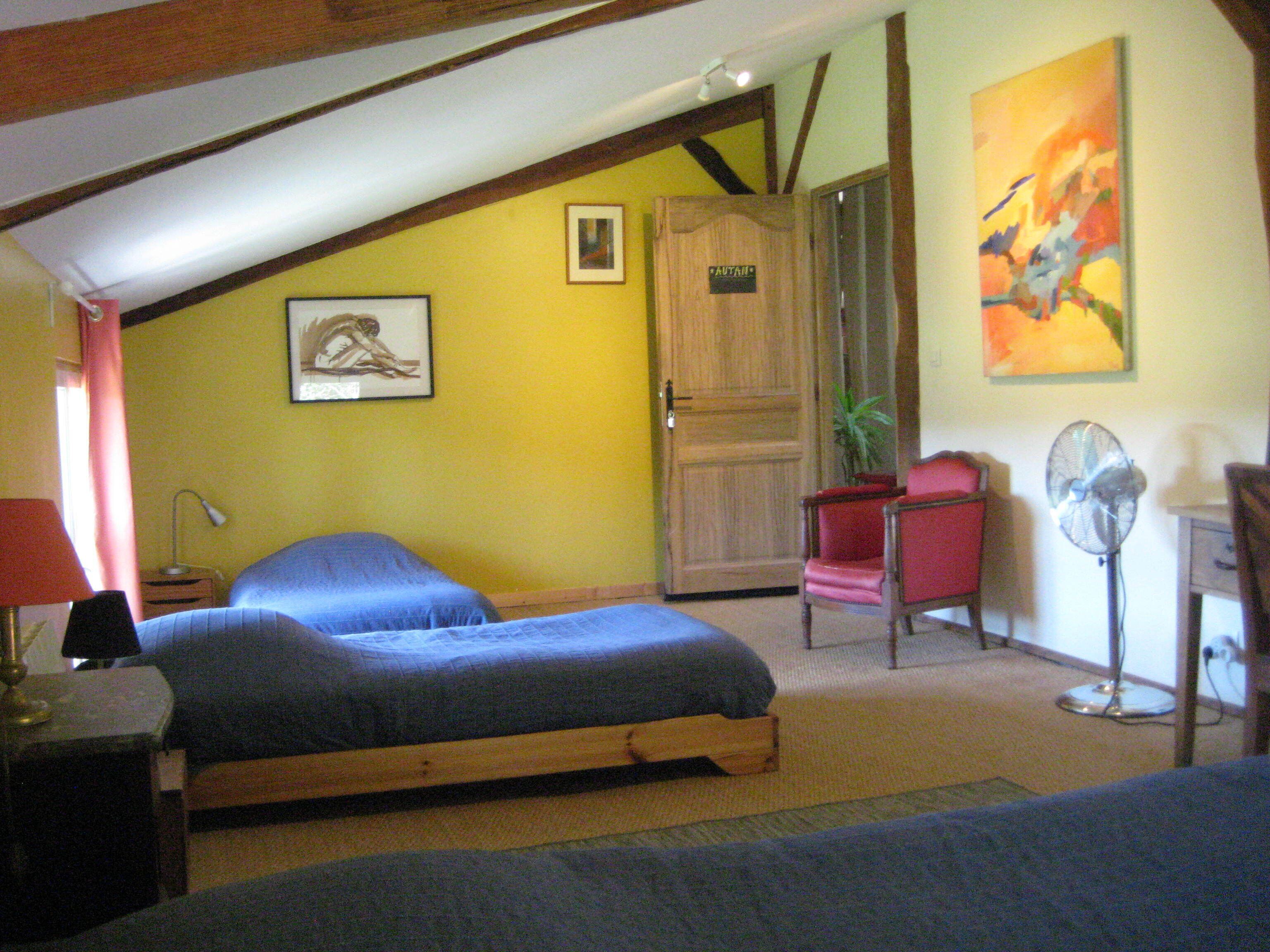 Family Room, Multiple Beds, Pool Access, Garden View (Autan) | Desk, laptop workspace, blackout drapes, free WiFi