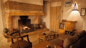 Fireplace - Auberge Xibouette Landes (Lesgor)