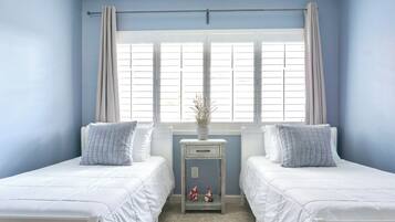 3 bedrooms, iron/ironing board, travel crib, WiFi