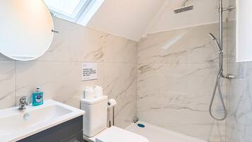 Economy House, Garden View | Bathroom