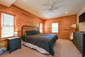 5 quartos, Wi-Fi de cortesia, roupa de cama