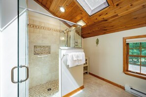 Shower, hair dryer, towels - Dog Friendly Chalet Near Deep Creek w/ Dock Slip (Oakland)