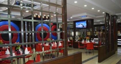 Five Mounts Hotel And Restaurant