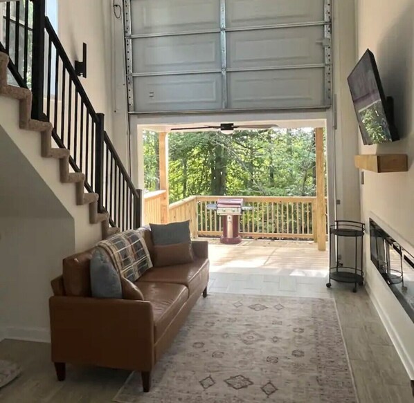 Smart-tv en een open haard