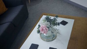 Unclassified image, 5 of 11, button - AWESOME 1 Bedroom Flat in Doncaster 2 (Doncaster)