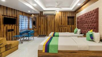 Deluxe Suite | Peti besi dalam bilik, ruang kerja komputer riba, kalis bunyi