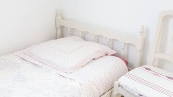 2 habitaciones, tabla de planchar con plancha y wifi gratis