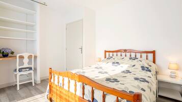 2 habitaciones, tabla de planchar con plancha y wifi gratis