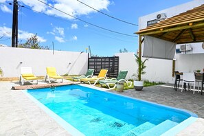 Piscine extérieure