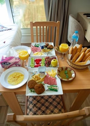 Desayuno continental incluido todos los días